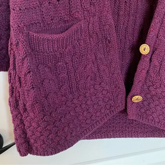 Aran Woollen Mills 100% Merino Wool Burgundy Cardigan, size S - Picture 4 of 9